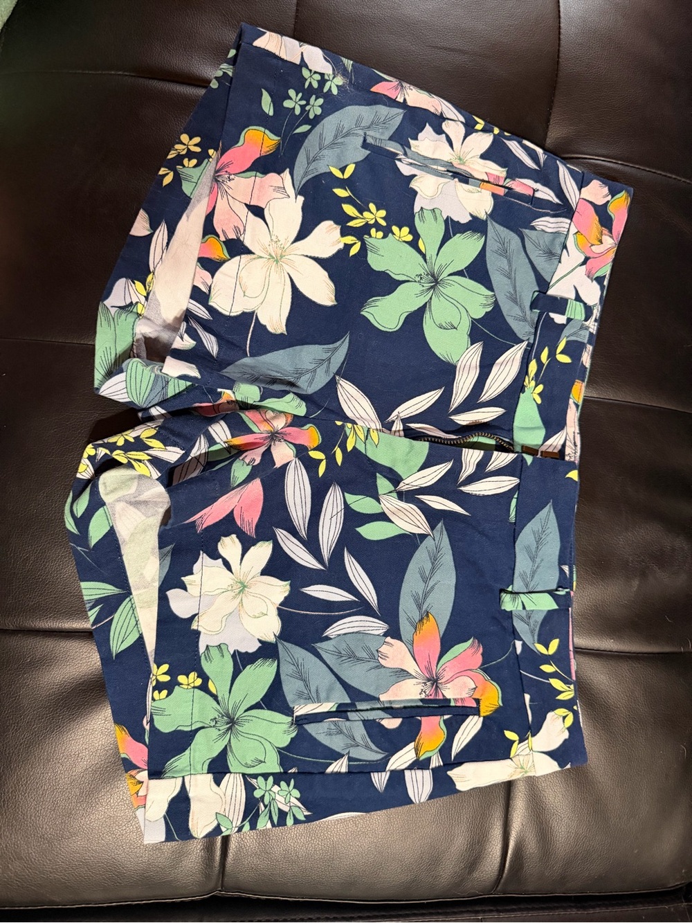 Women’s Navy Floral Cotton Shorts - Tropical Print -Size 8
